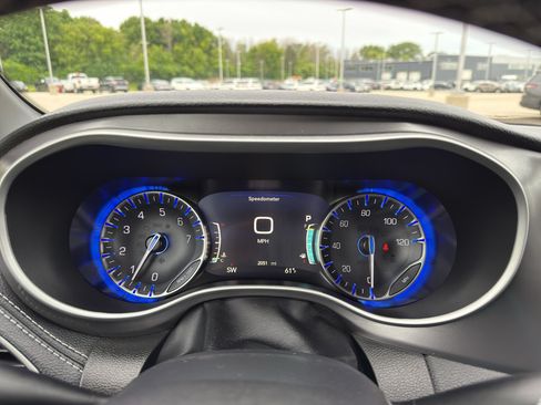 New 2026 Chrysler Pacifica Select FWD image 16