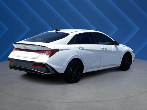 Certified 2026 Hyundai Elantra Sport FWD image 3