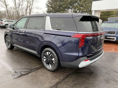 New 2026 Kia Carnival LXS image 3