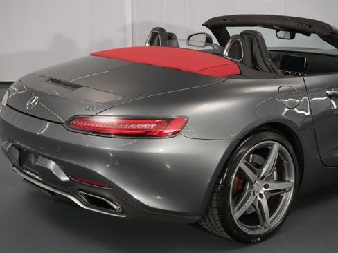 Used 2018 Mercedes-Benz AMG GT Roadster image 18