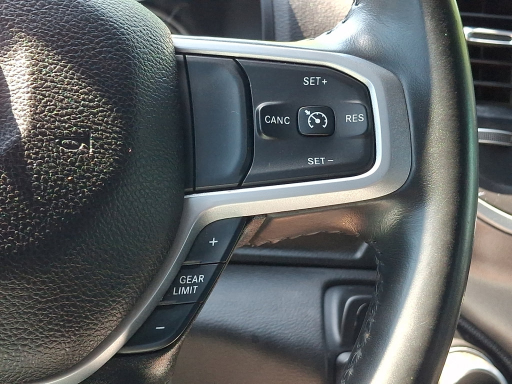 Used 2023 RAM 1500 Big Horn AWD/4WD image 30