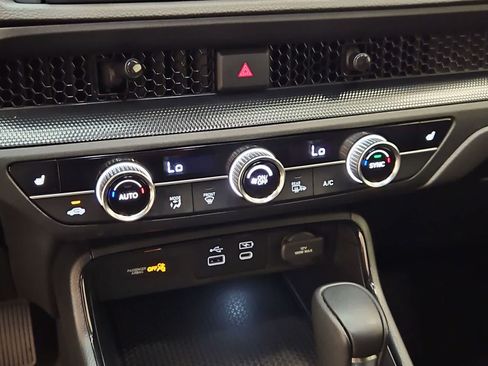 Certified 2024 Honda CR-V Sport image 31