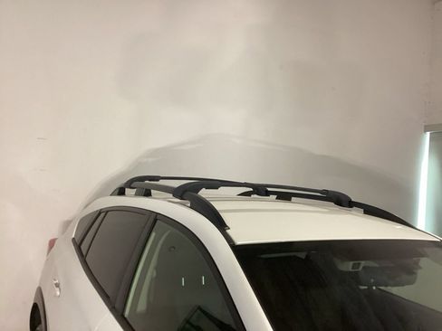 Used 2022 Subaru Crosstrek 2.0i Premium AWD/4WD image 17