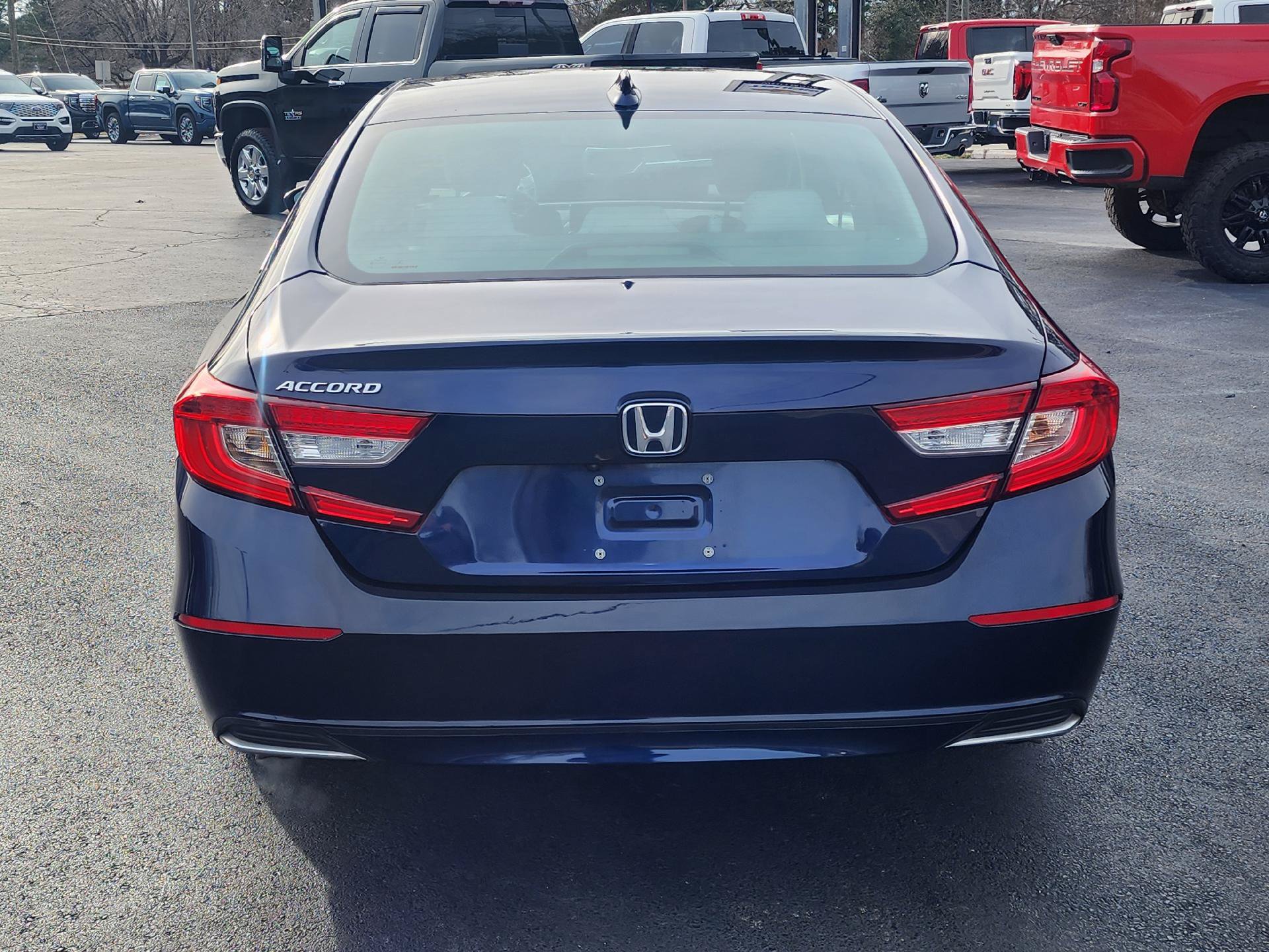 Used 2018 Honda Accord LX image 4
