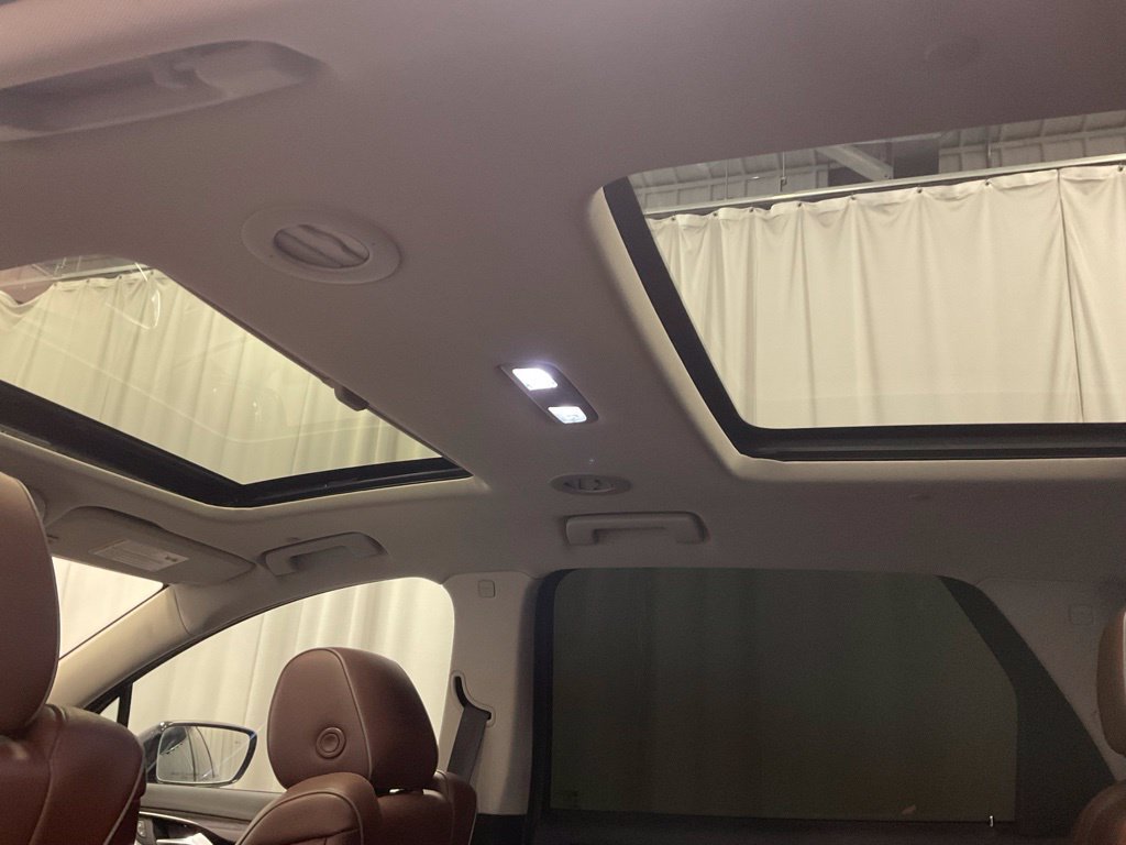 Used 2021 Buick Enclave Avenir w/ Avenir Technology Package AWD/4WD image 37