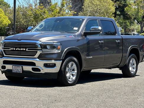 Used 2022 RAM 1500 Laramie AWD/4WD image 8