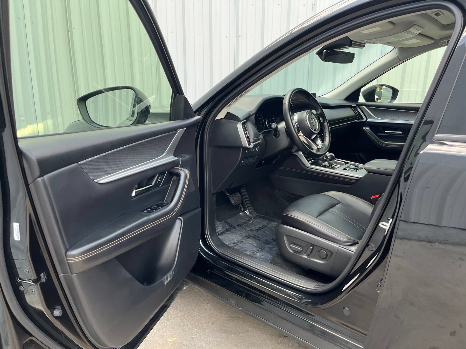 Certified 2025 MAZDA CX-90 3.3 Turbo w/ Preferred Package AWD/4WD image 11