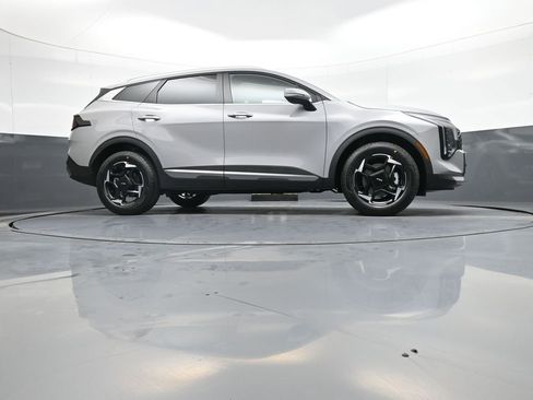 New 2026 Kia Sportage EX image 28