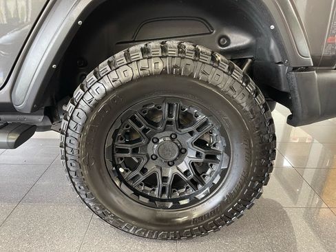 Used 2022 Jeep Wrangler Unlimited Sport AWD/4WD image 19