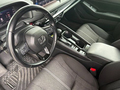Used 2025 Honda Accord Sport image 12