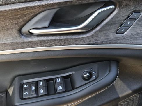 New 2025 Jeep Grand Cherokee Limited image 23