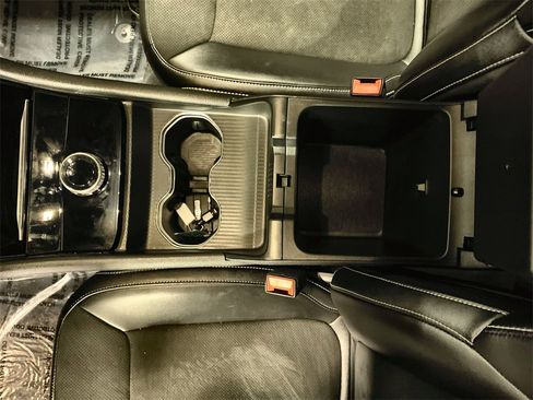 Used 2024 Jeep Grand Cherokee Altitude image 13