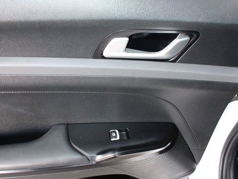 Used 2022 Kia K5 LXS FWD image 44