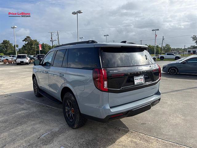 Used 2025 Ford Expedition Tremor AWD/4WD image 5