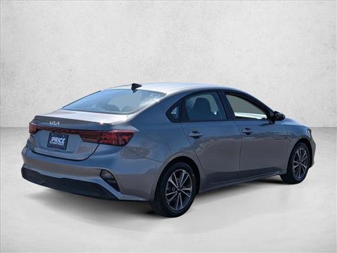 Used 2024 Kia Forte LXS image 5