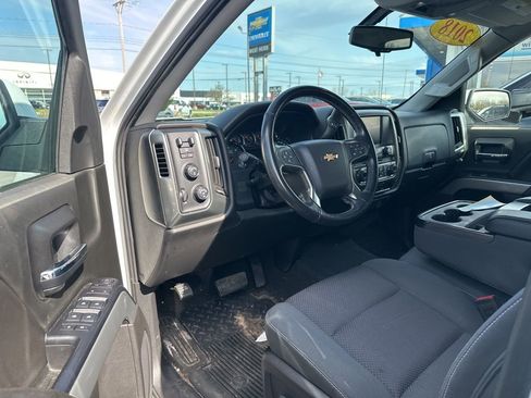 Used 2018 Chevrolet Silverado 1500 LT w/ All Star Edition AWD/4WD image 6