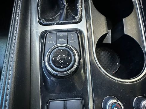 Used 2016 Nissan Maxima Platinum image 30