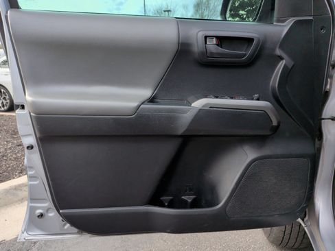 Used 2019 Toyota Tacoma SR5 image 27