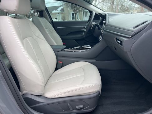 Used 2020 Hyundai Sonata Limited image 25
