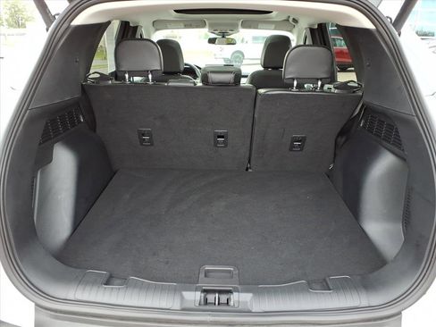 Used 2025 Ford Escape SE FWD image 4