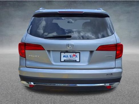 Used 2016 Honda Pilot Touring image 6