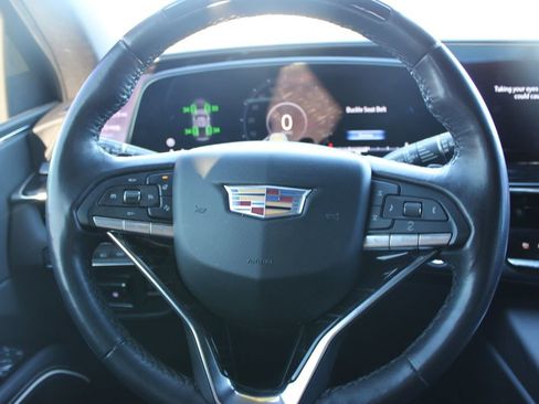 Used 2024 Cadillac Escalade Sport AWD/4WD image 38