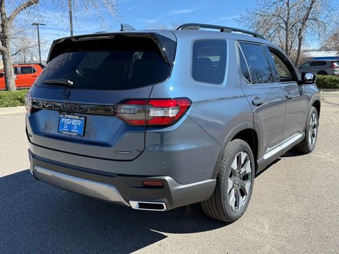 New 2026 Honda Pilot Touring image 4