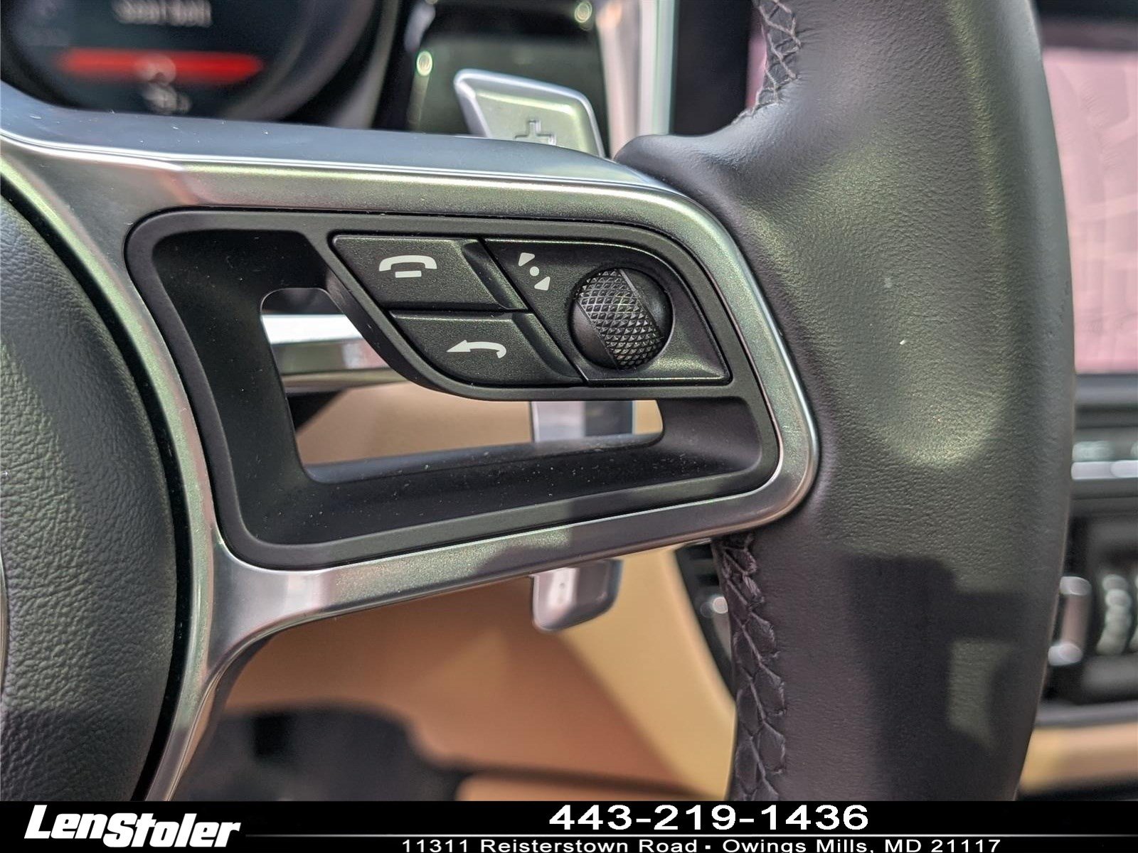 Used 2019 Porsche Macan AWD/4WD image 26