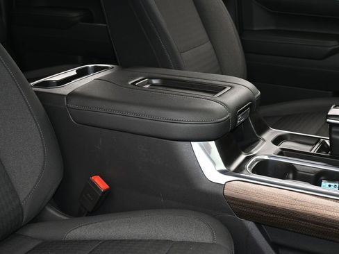 Used 2022 Chevrolet Silverado 1500 LT Trail Boss image 44