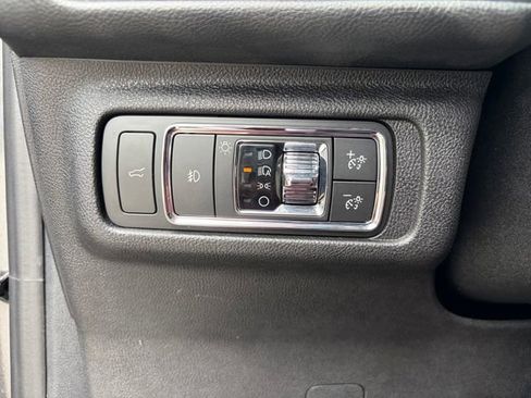 Used 2020 Lincoln Corsair Reserve w/ Equipment Group 201A FWD image 26