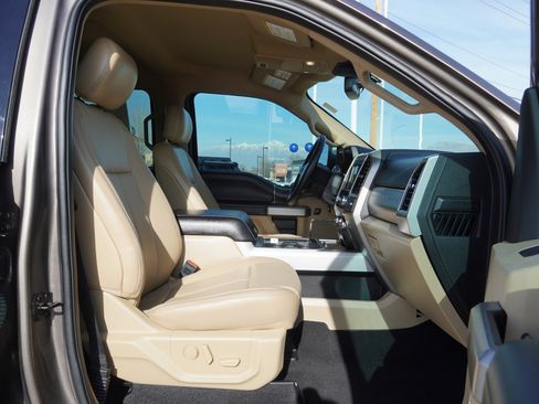 Used 2020 Ford F250 Lariat w/ Lariat Ultimate Package image 27