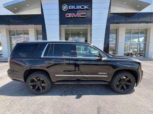 Used 2018 GMC Yukon Denali w/ Denali Ultimate Package AWD/4WD image 2