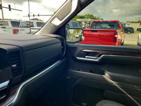 Used 2024 Chevrolet Silverado 1500 RST AWD/4WD image 27