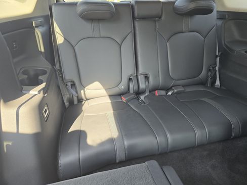 Certified 2024 Honda Pilot Touring image 23