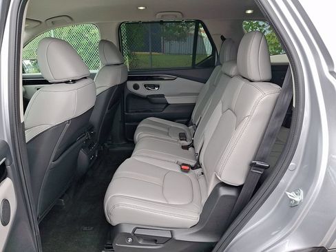 Used 2023 Honda Pilot EX-L image 10