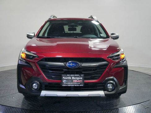 Used 2023 Subaru Outback Touring XT AWD/4WD image 2