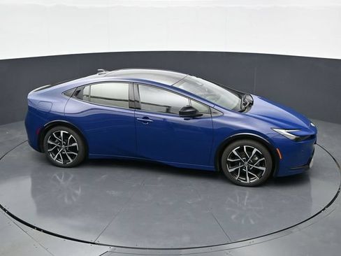 Used 2024 Toyota Prius Prime Premium FWD image 30