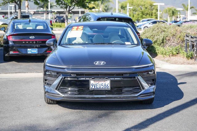 Used 2025 Hyundai Sonata SE FWD image 2