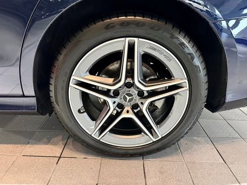 Used 2023 Mercedes-Benz E 350 4MATIC Sedan image 39