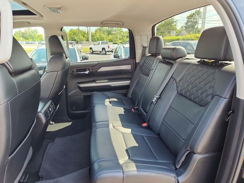 Used 2018 Toyota Tundra Platinum AWD/4WD image 10