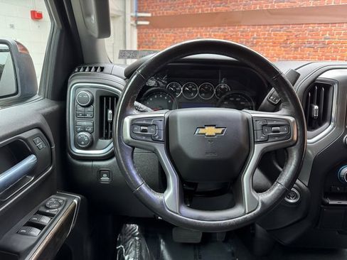 Used 2022 Chevrolet Silverado 1500 LT image 15