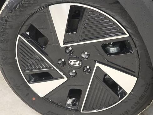 New 2026 Hyundai Ioniq 5 SEL image 12