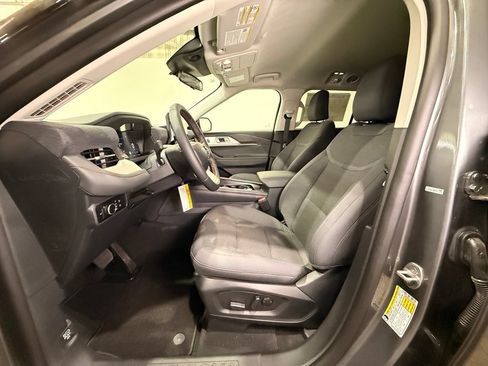 New 2026 Ford Explorer Active AWD/4WD image 16