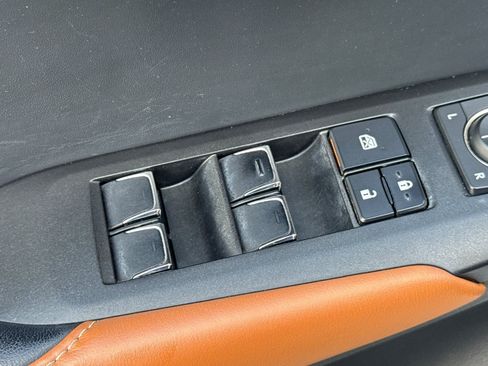Used 2018 Lexus NX 300 AWD image 13