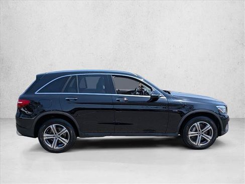 Used 2019 Mercedes-Benz GLC 350e 4MATIC image 4