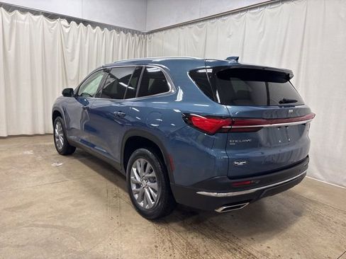 Used 2025 Buick Enclave Preferred image 6