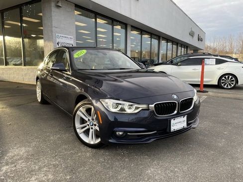 Used 2017 BMW 330i xDrive Sedan image 3