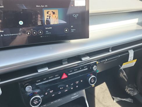 New 2026 Hyundai Ioniq 9 SE AWD/4WD image 11