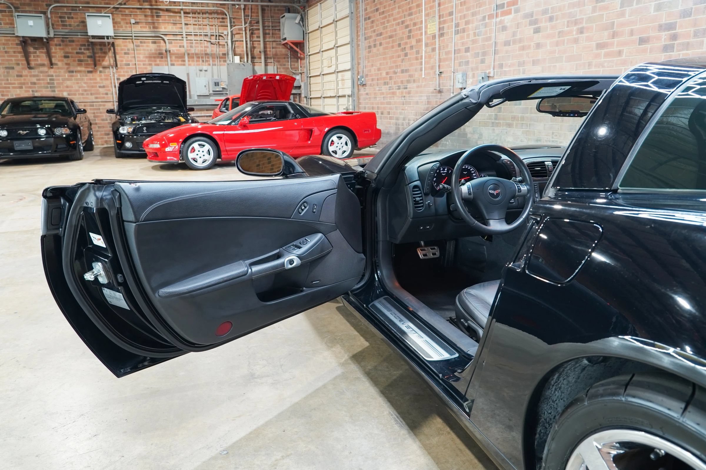 Used 2010 Chevrolet Corvette Coupe w/ Preferred Equipment Group RWD image 38