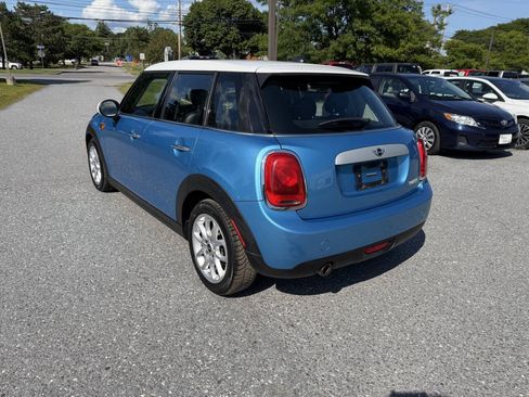 Used 2015 MINI Cooper 4-Door Hardtop FWD image 3